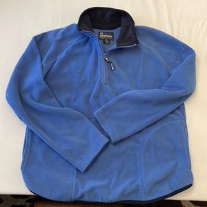 AE Performance fleece. Quarter-zip pullover with pockets